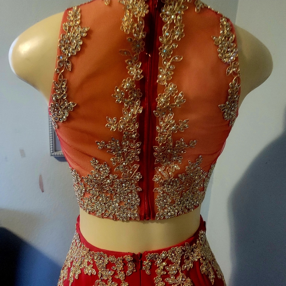 PARTY DRESS RUBY RED AND  GOLD.S. - Picture 8 of 12